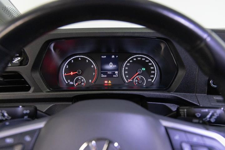 Hvid VW Caddy Maxi fra 2023