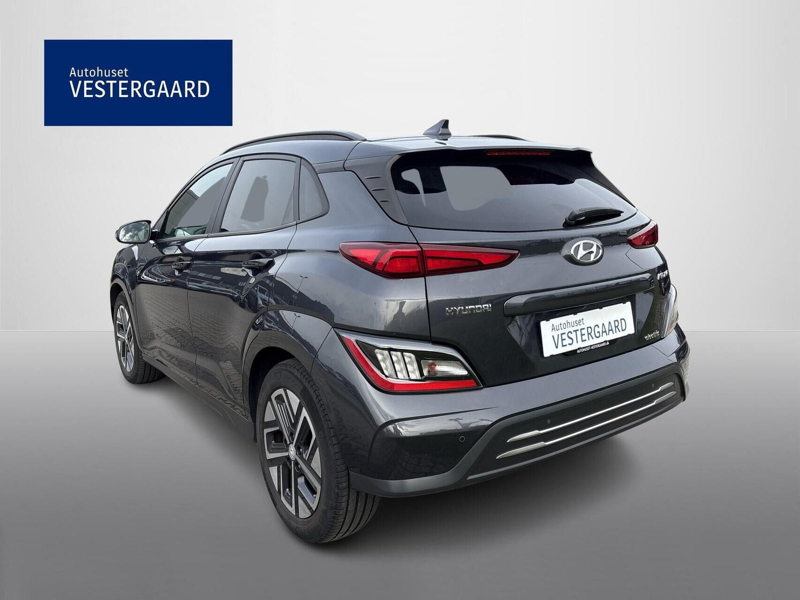 Grå Hyundai Kona fra 2021
