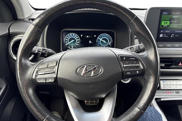 Grå Hyundai Kona fra 2021