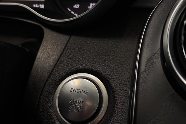 Hvid Mercedes C220 d fra 2018