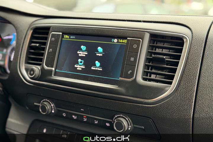 Hvid Peugeot e-Expert fra 2021