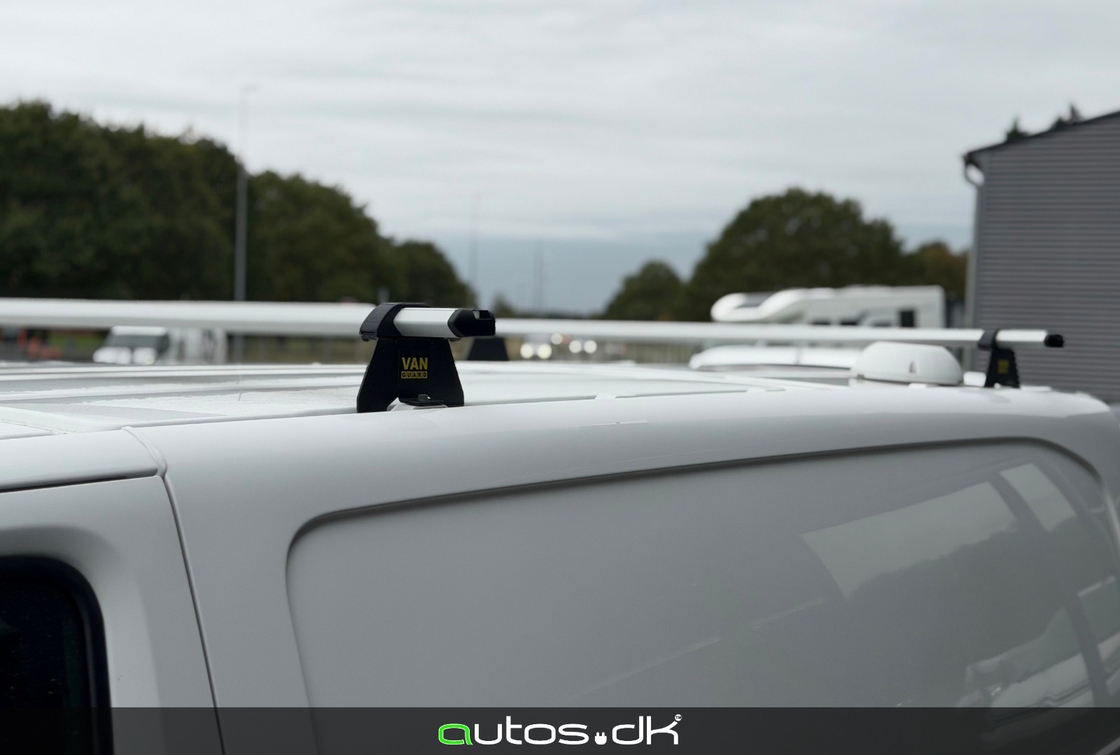 Hvid Peugeot e-Expert fra 2021