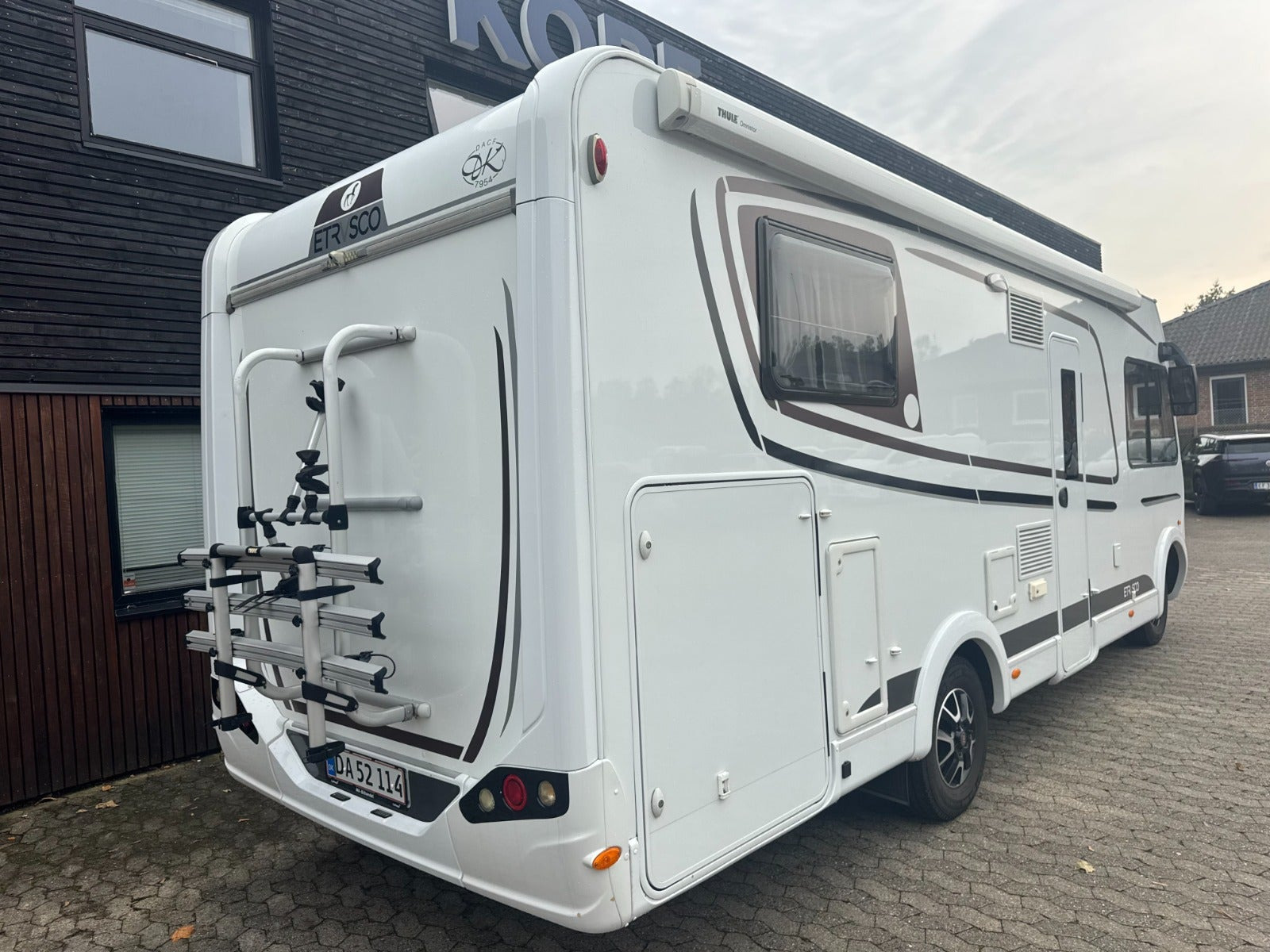 Hvid Etrusco I7400SB fra 2021