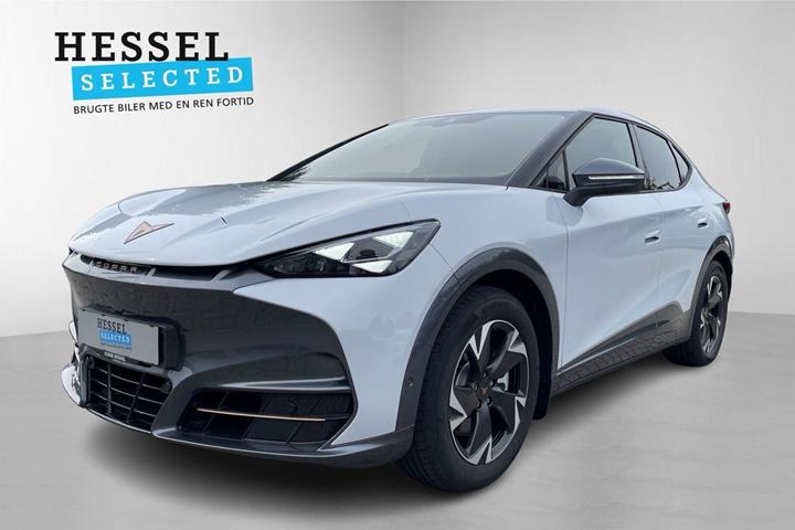 Hvid Cupra Tavascan fra 2026 set udefra
