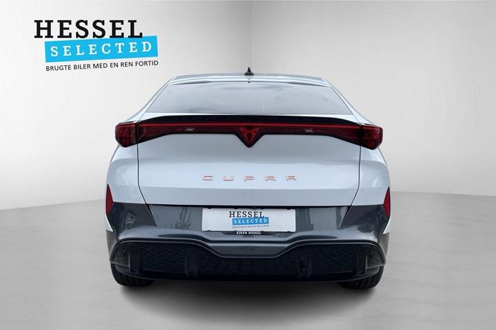 Hvid Cupra Tavascan fra 2026