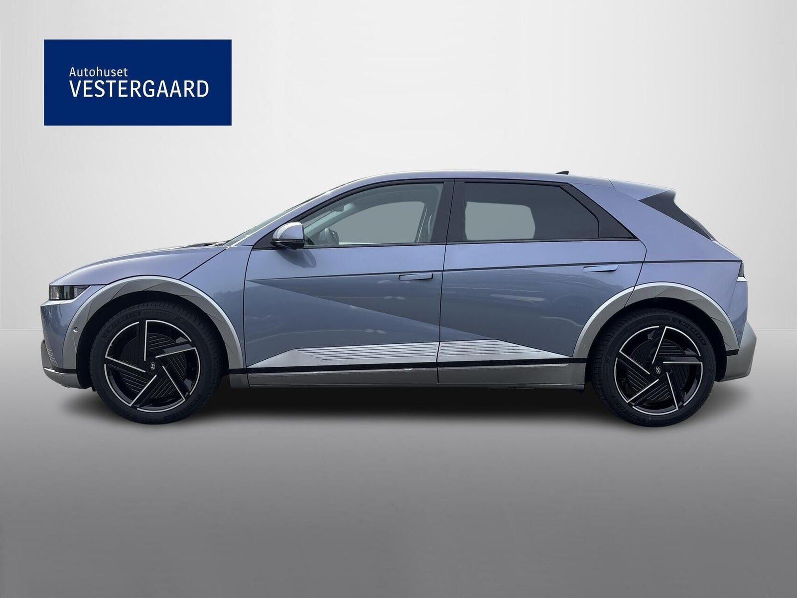 Blå Hyundai Ioniq 5 fra 2025