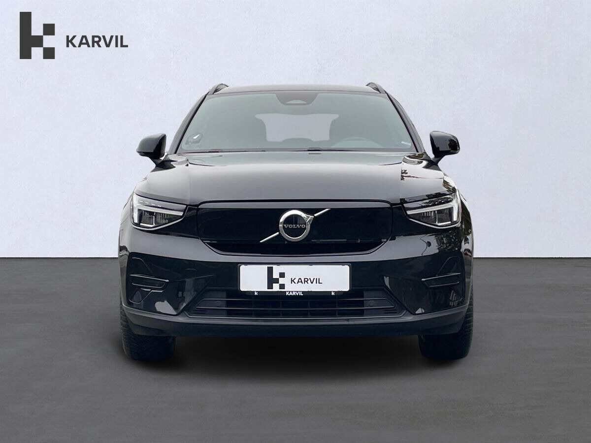 Sort Volvo XC40 fra 2023