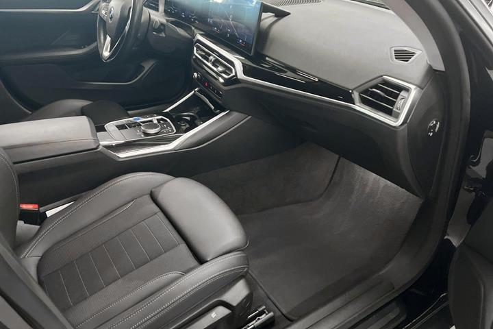 Sort BMW i4 fra 2023