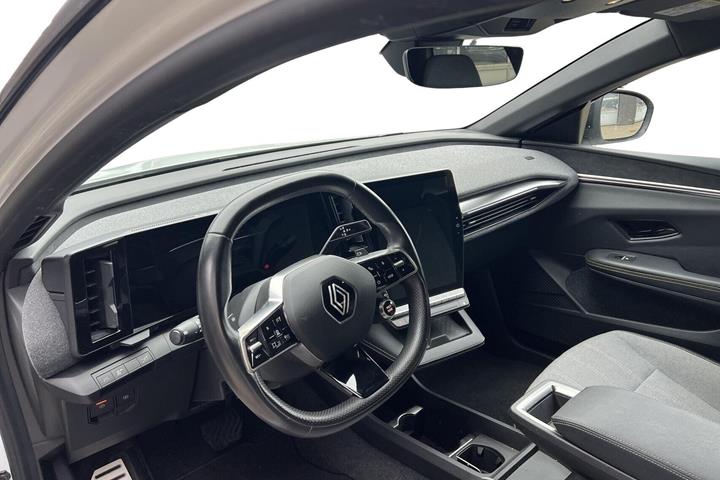Hvid Renault Megane E-Tech fra 2023