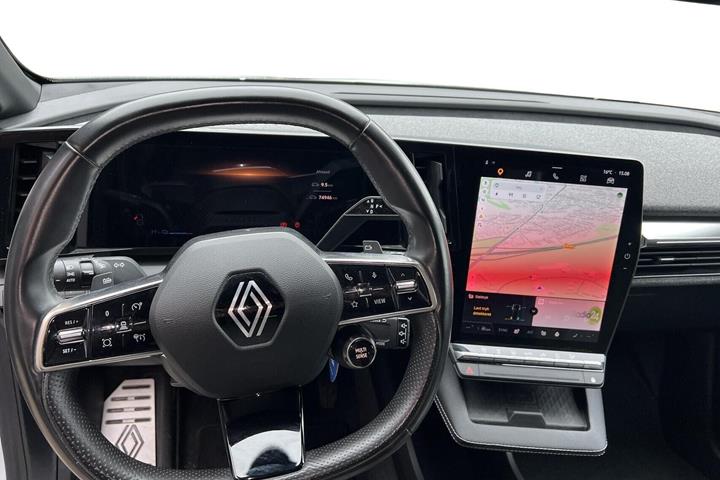 Hvid Renault Megane E-Tech fra 2023