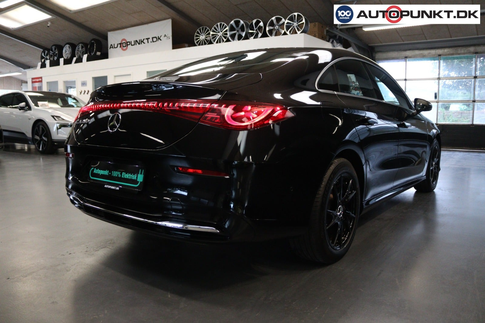 Sort Mercedes CLA250+ fra 2025