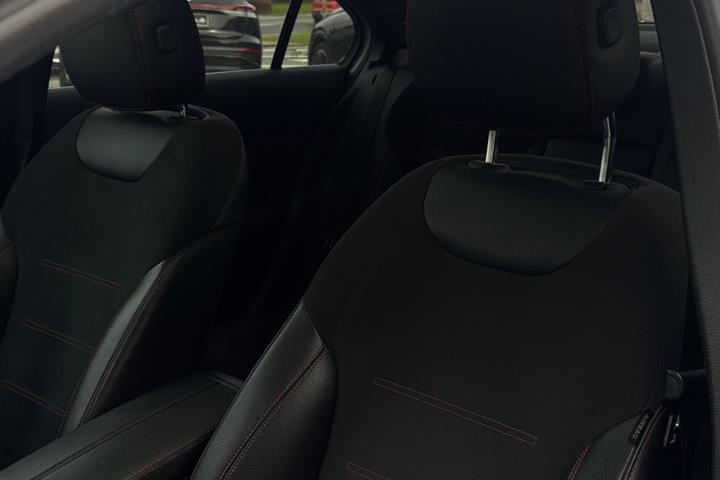 Hvid Mercedes A220 fra 2020