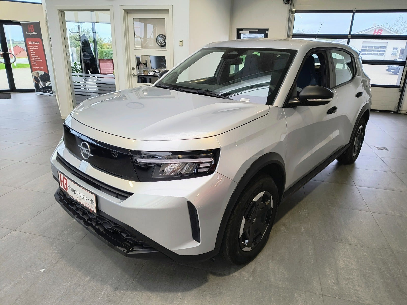 Sølv Opel Frontera fra 2025
