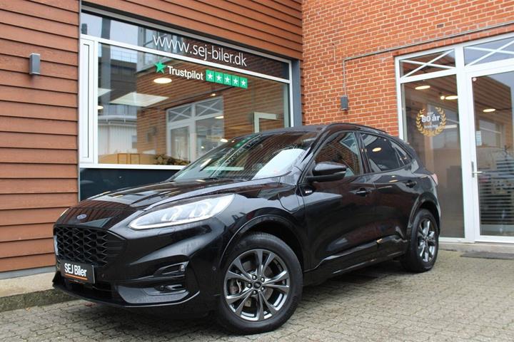 Sort Ford Kuga fra 2021