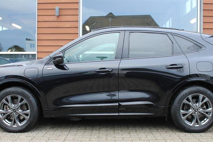 Sort Ford Kuga fra 2021