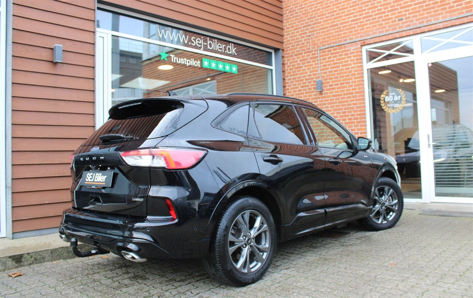 Sort Ford Kuga fra 2021