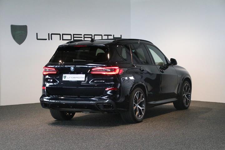 Sort BMW X5 fra 2022