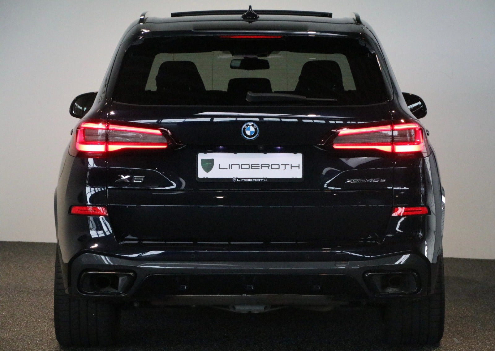 Sort BMW X5 fra 2022