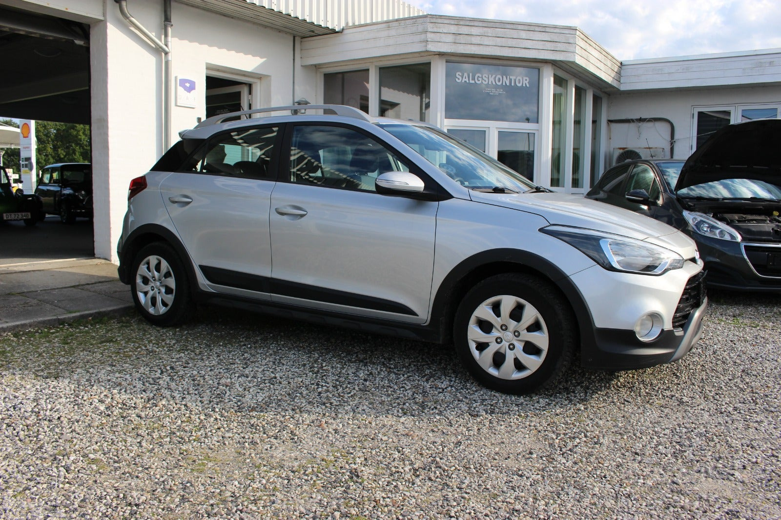 Sølv Hyundai i20 Active Cross fra 2017