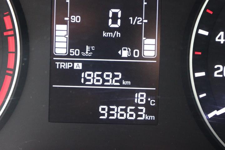 Sølv Hyundai i20 Active Cross fra 2017