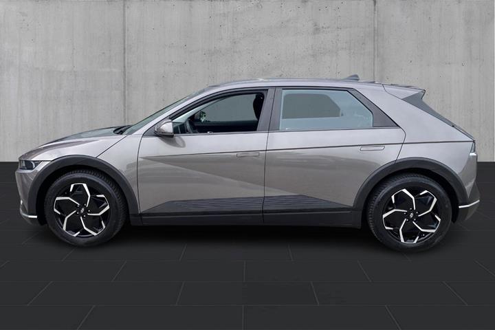 Grå Hyundai Ioniq 5 fra 2022