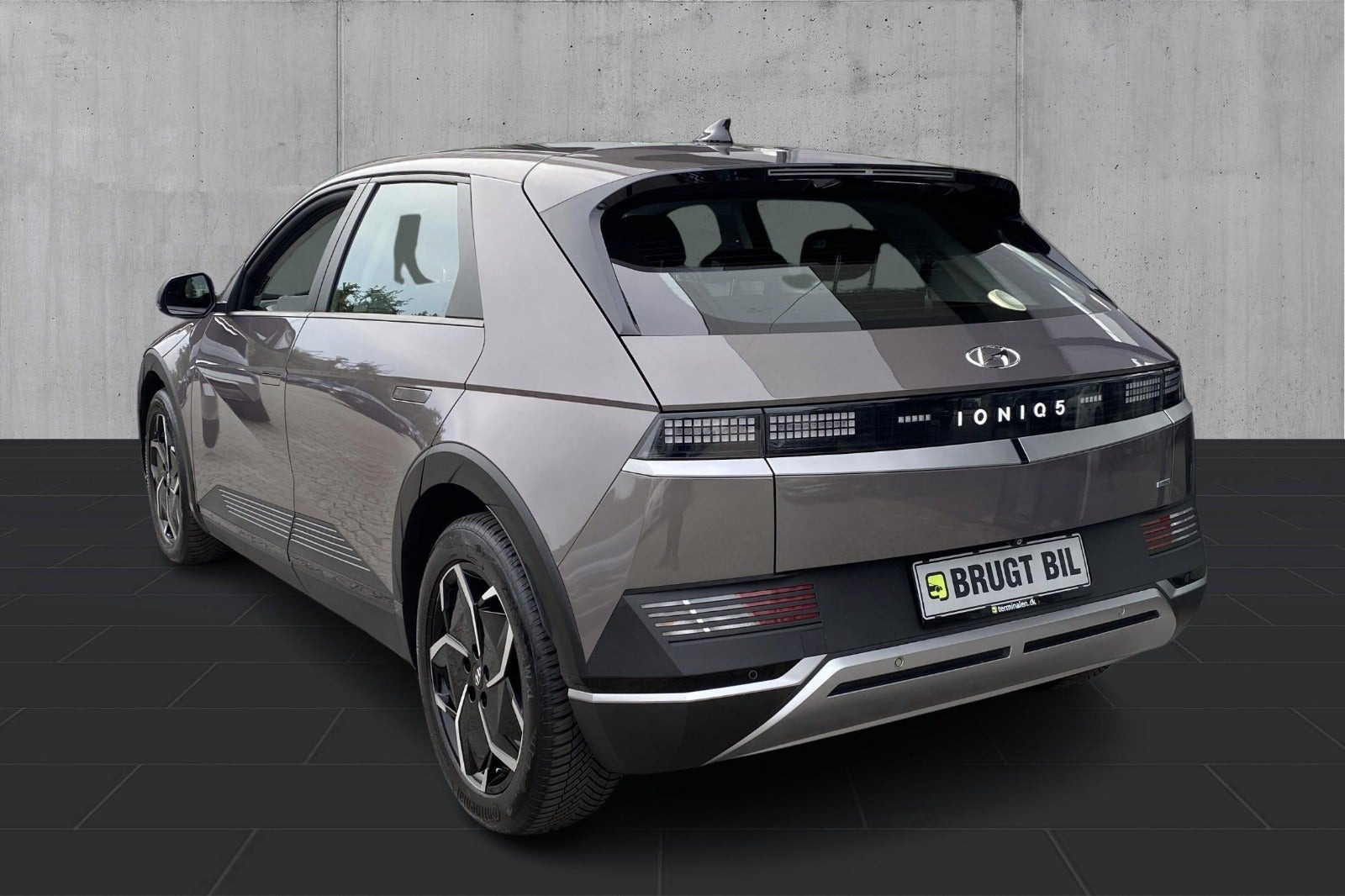 Grå Hyundai Ioniq 5 fra 2022