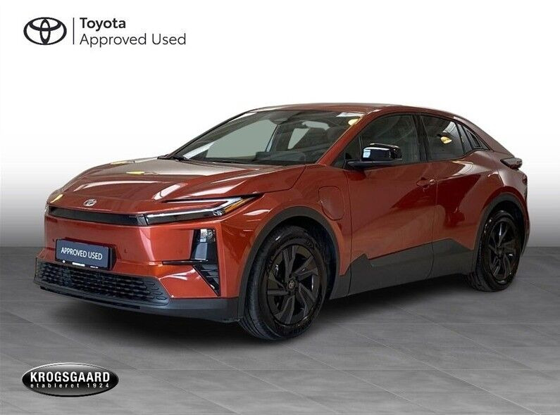 Orange Toyota C-HR+ fra 2025