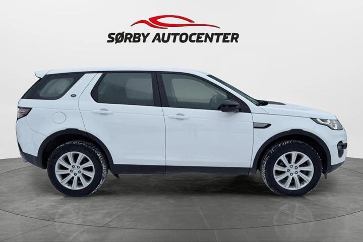 Hvid Land Rover Discovery Sport fra 2019