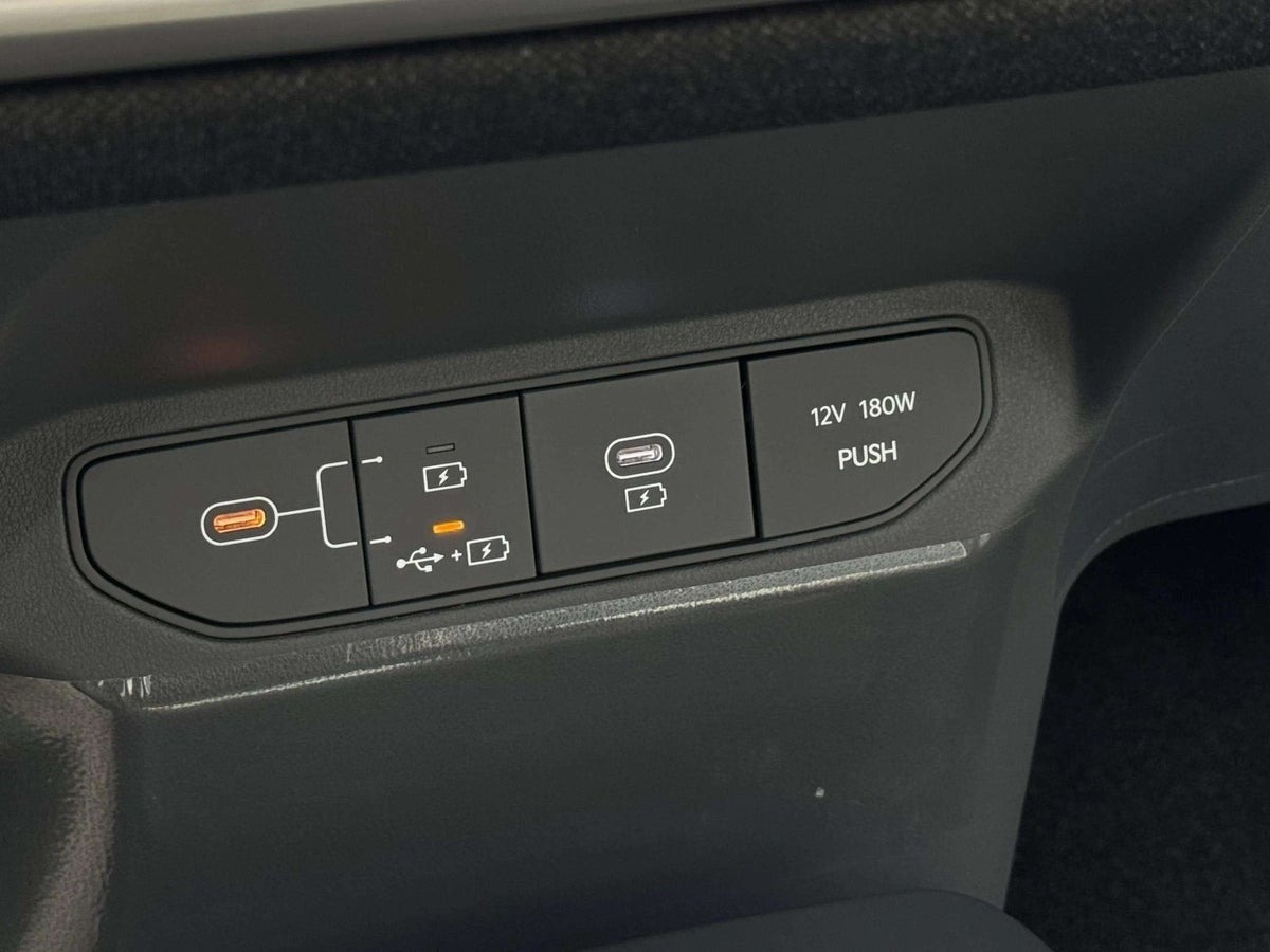 Sølv Kia EV3 fra 2025