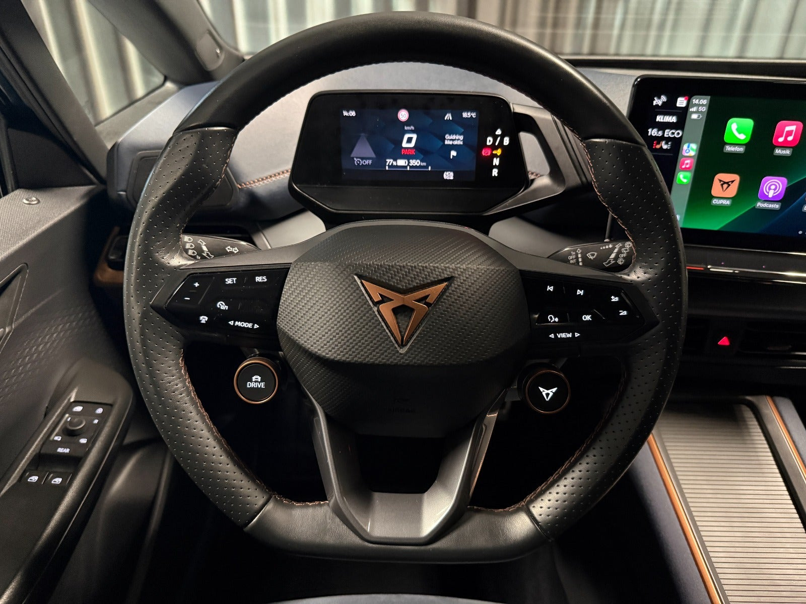 Blå Cupra Born fra 2024