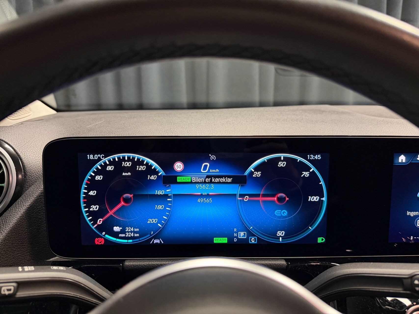 Sort Mercedes EQA250+ fra 2022