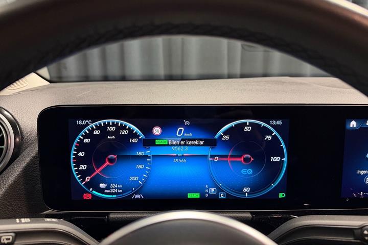 Sort Mercedes EQA250+ fra 2022