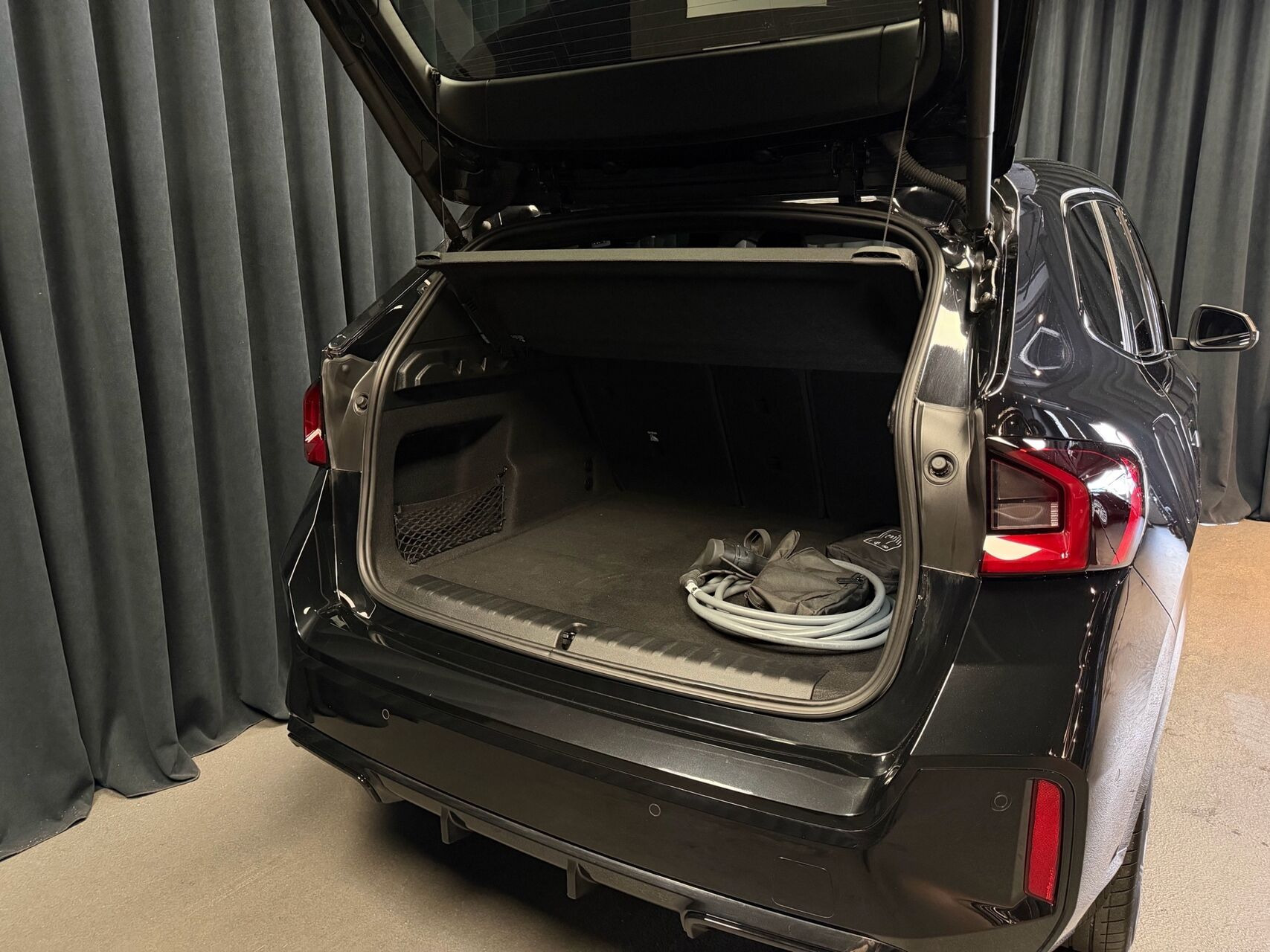 Sort BMW iX1 fra 2024
