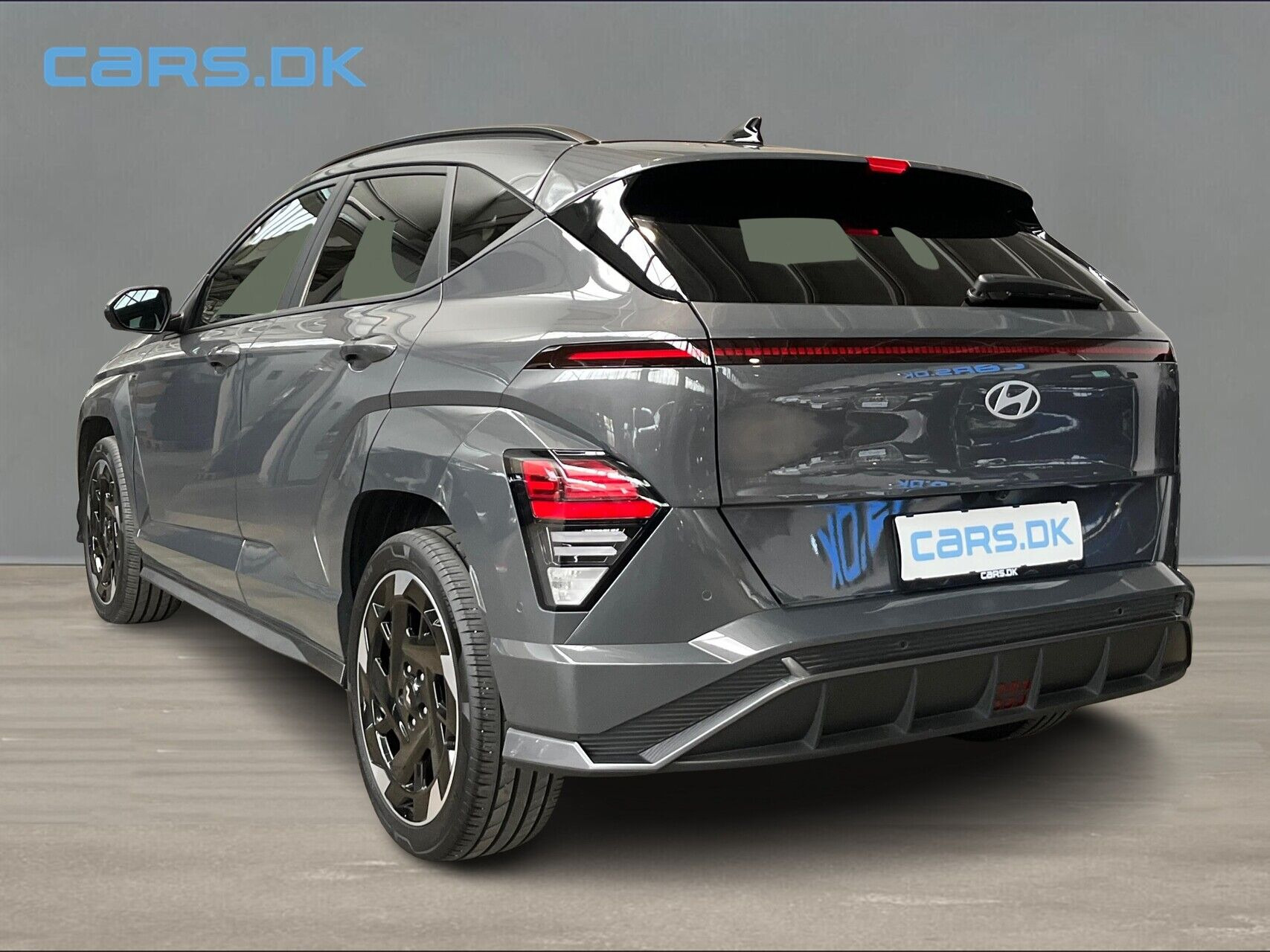 Grå Hyundai Kona fra 2025