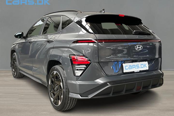 Grå Hyundai Kona fra 2025
