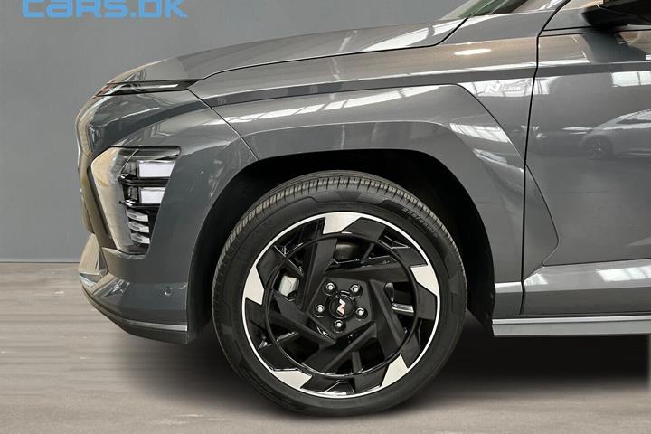 Grå Hyundai Kona fra 2025