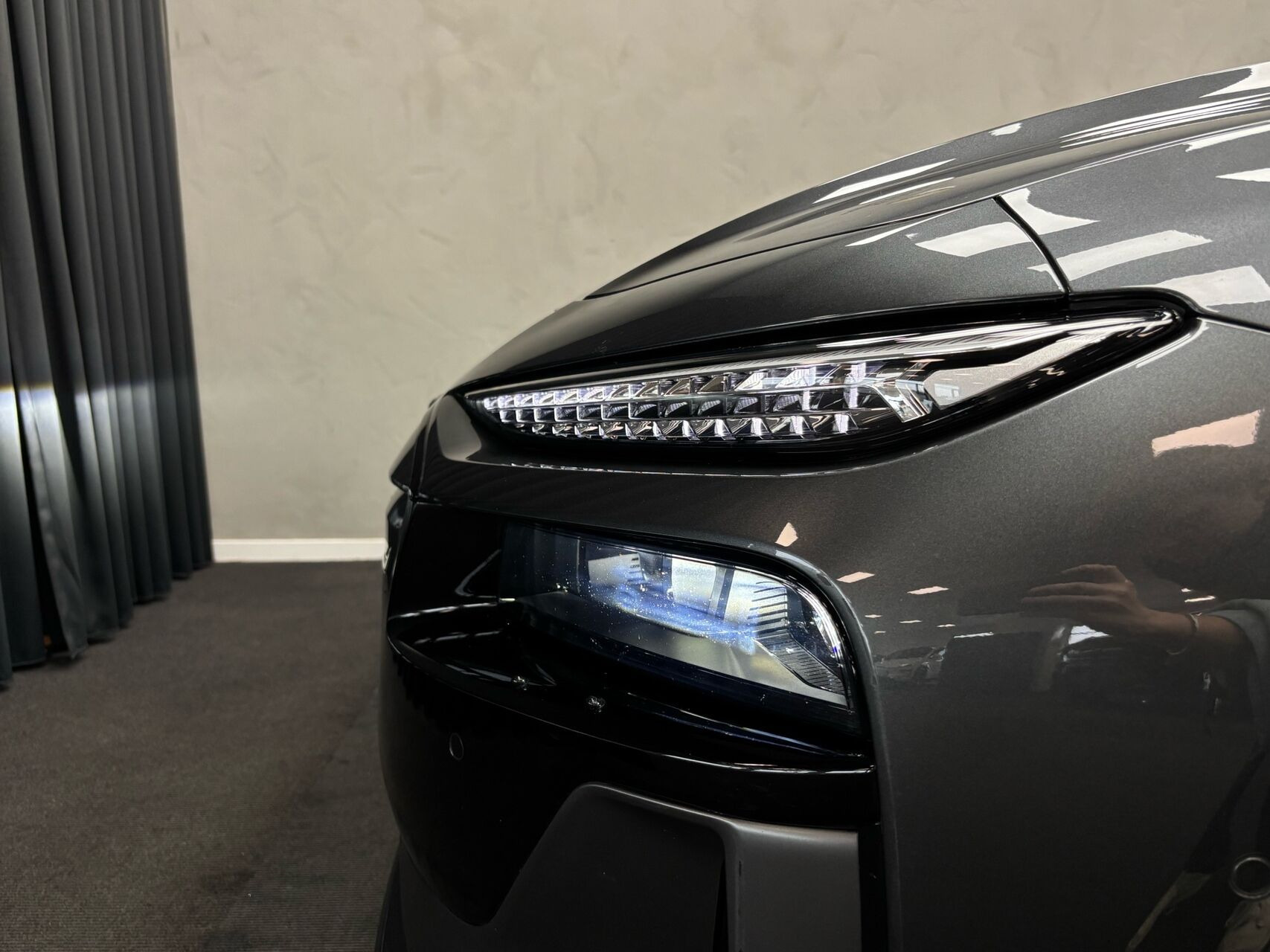 Grå Audi A6 fra 2025