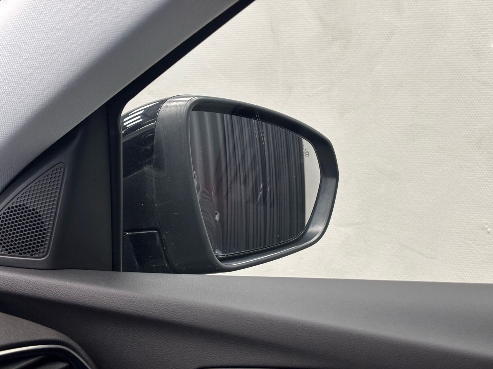 Grå Opel Grandland X fra 2020