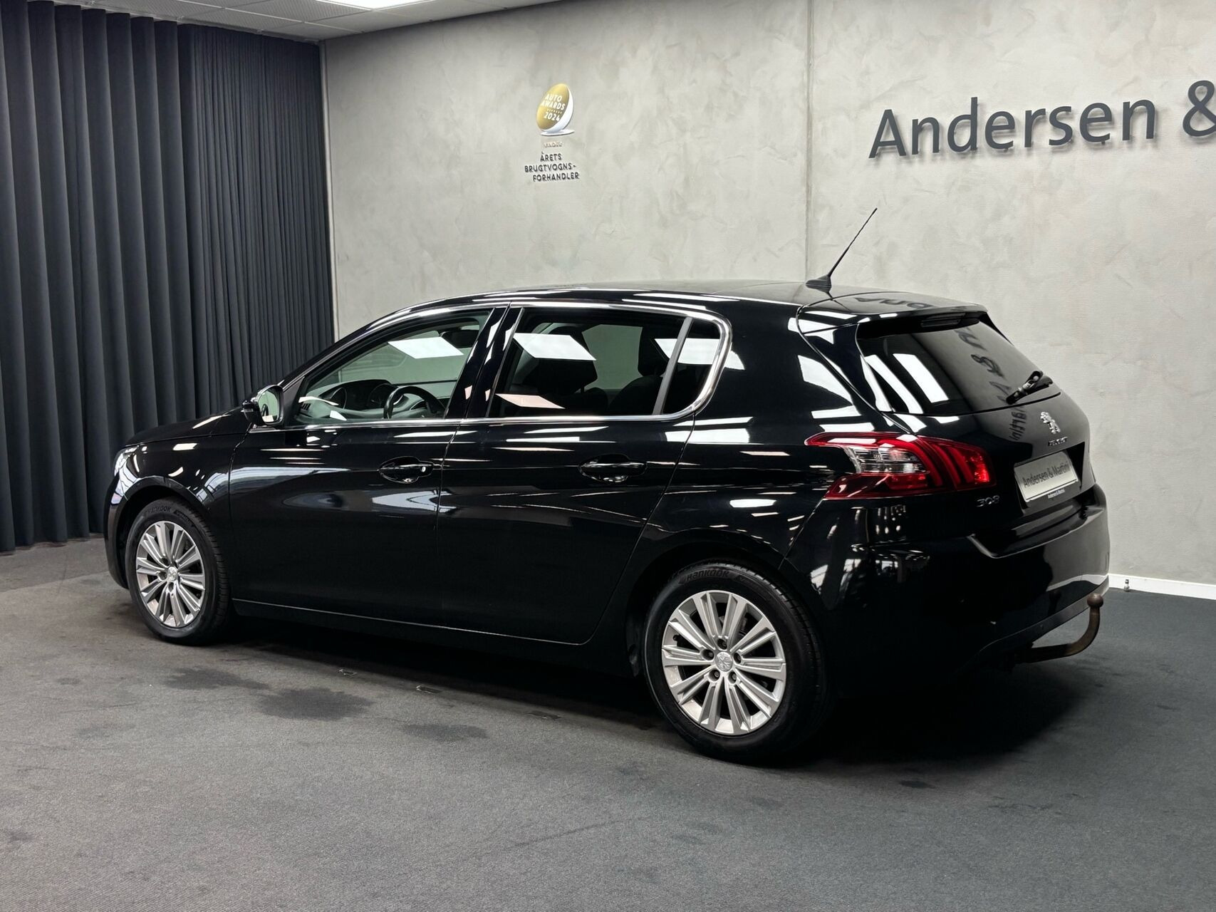 Sort Peugeot 308 fra 2018