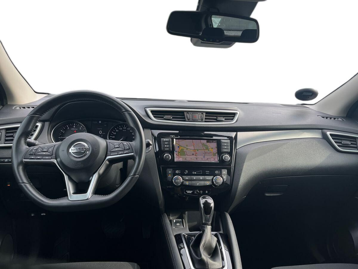 Hvid Nissan Qashqai fra 2019