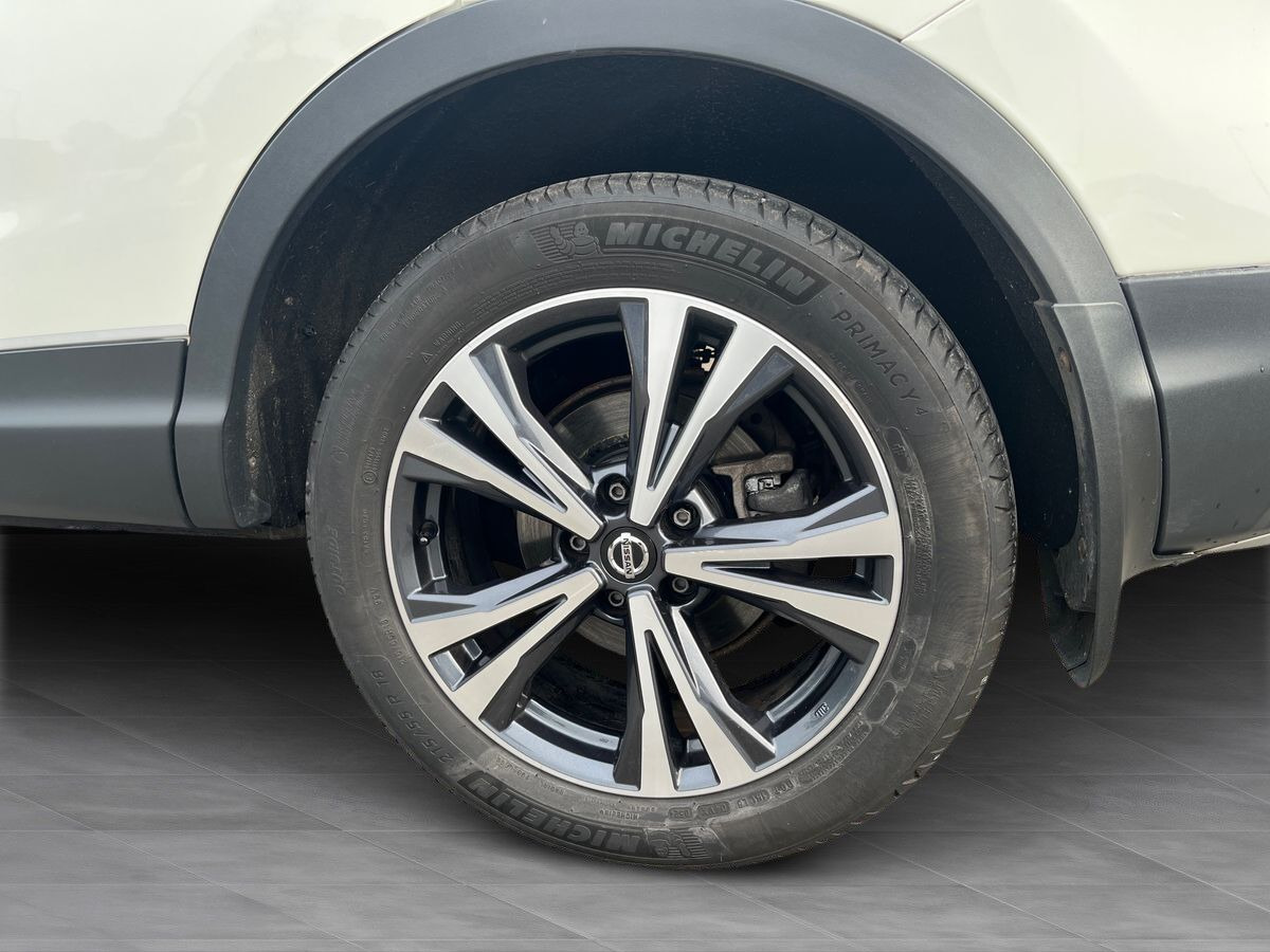 Hvid Nissan Qashqai fra 2019