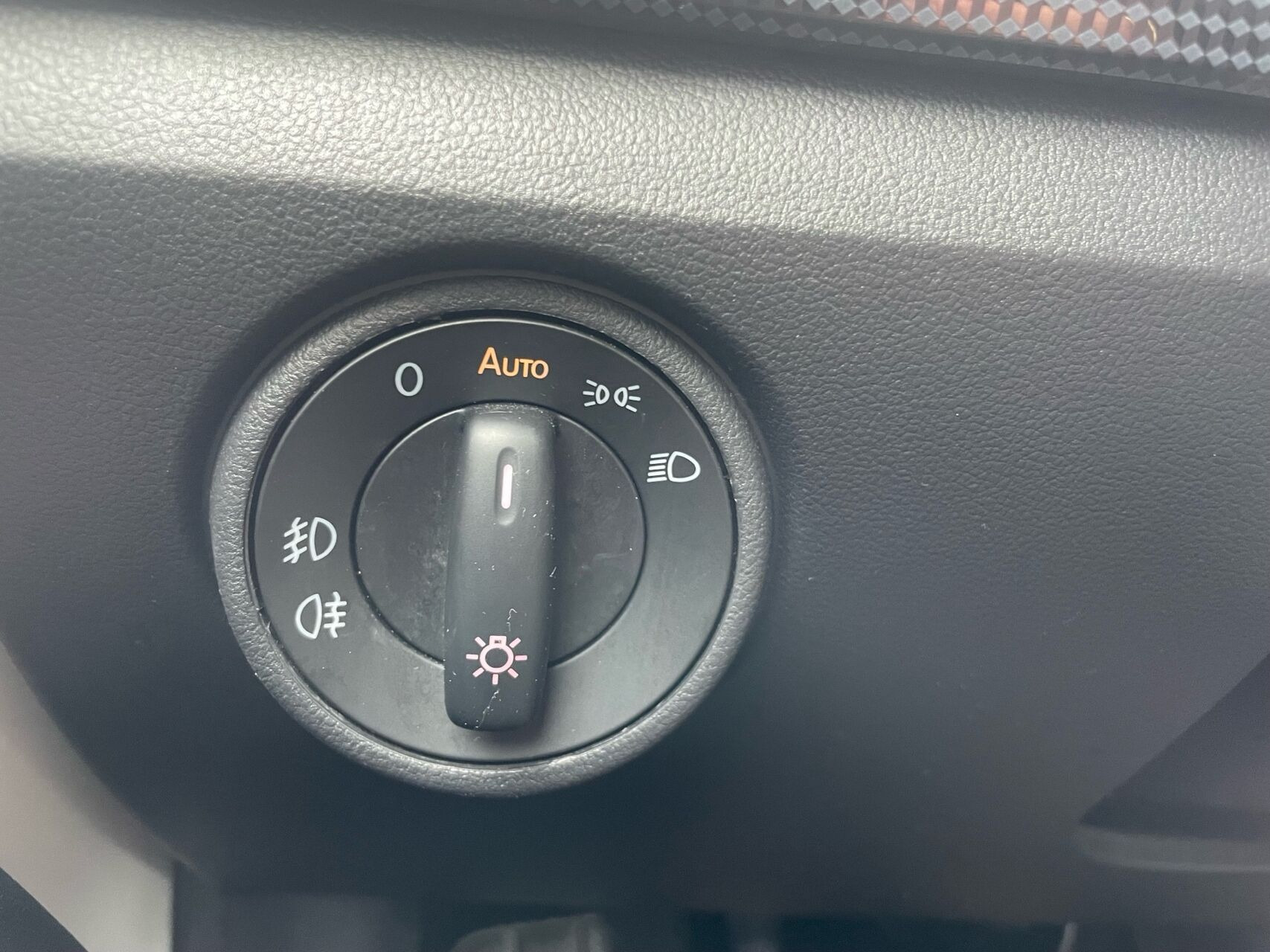 Hvid VW UP! fra 2019