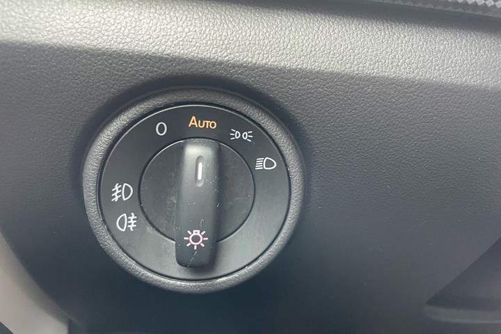 Hvid VW UP! fra 2019