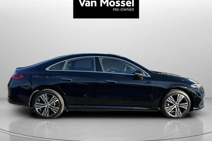Sort Mercedes CLA250+ fra 2026