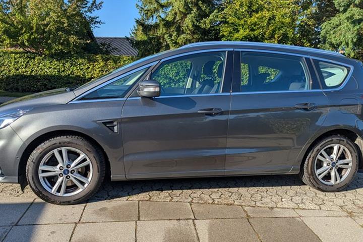 undefined Ford S-MAX fra 2020
