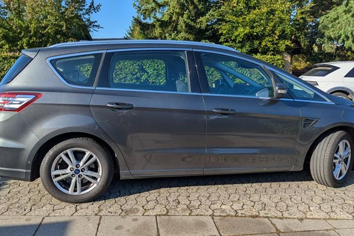 undefined Ford S-MAX fra 2020