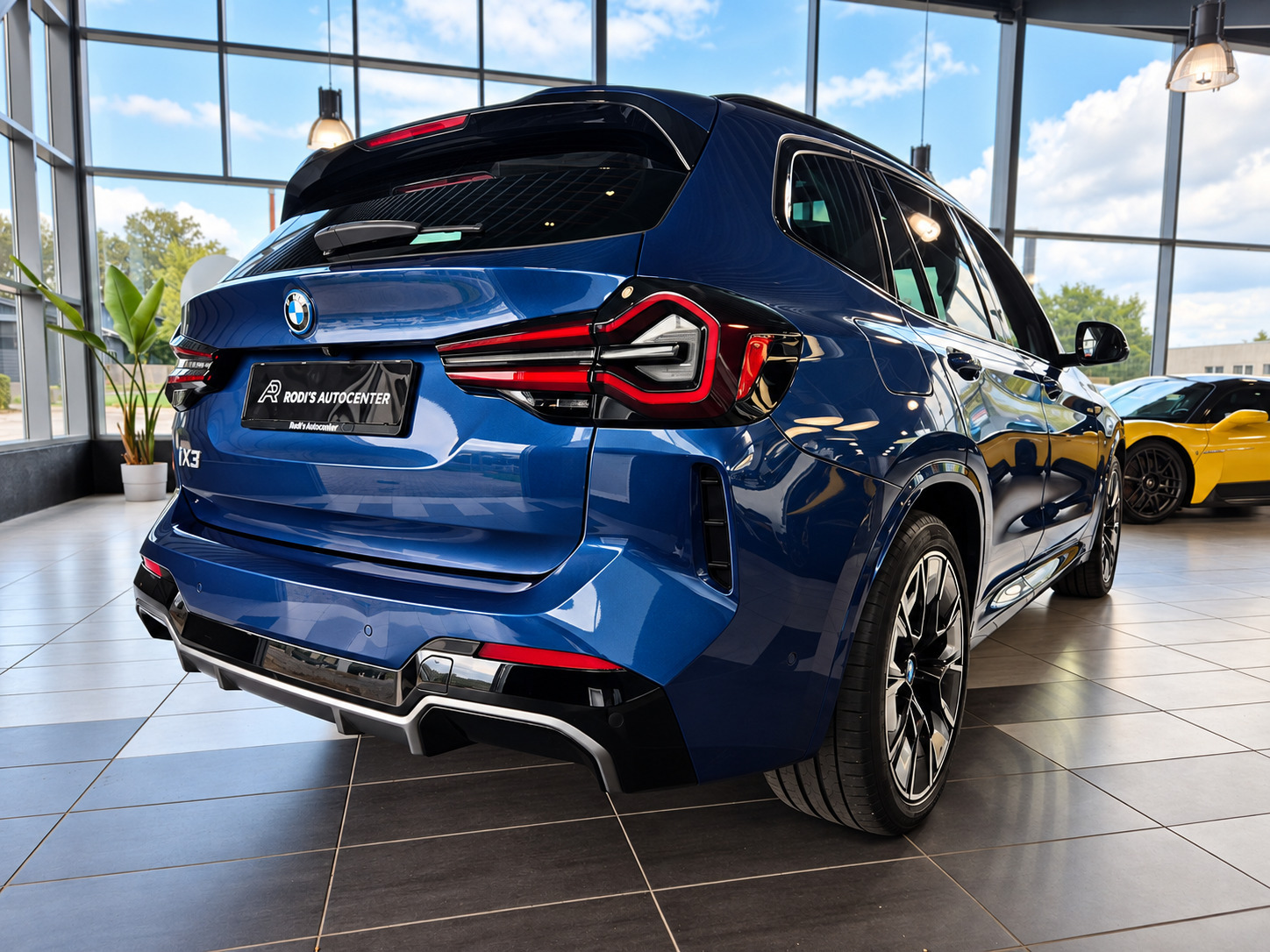 Blå BMW iX3 fra 2022