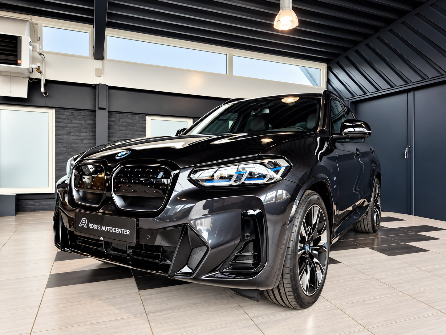 BMW iX3 Charged Plus M-Sport
