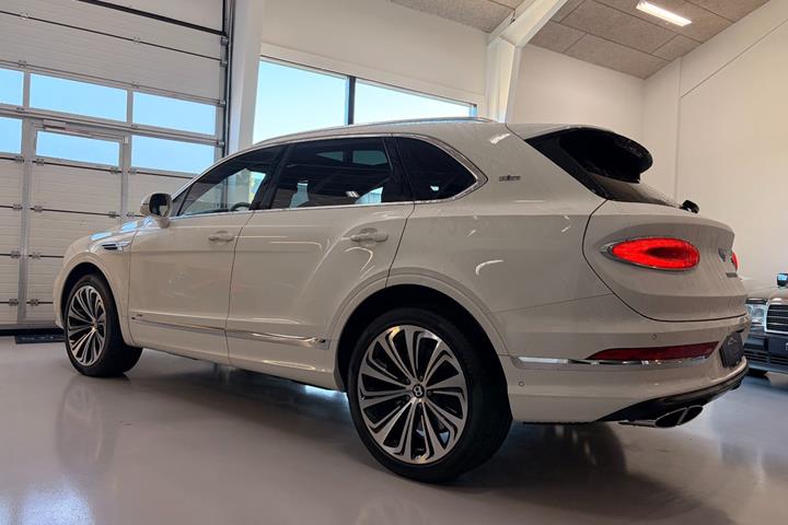 undefined Bentley Bentayga fra 2021