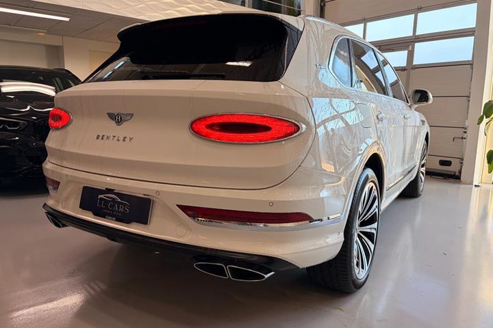 undefined Bentley Bentayga fra 2021